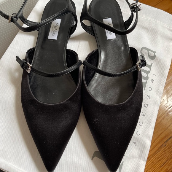 Max Mara . Satin slingbacks sandals . Size 40 perfect for 9. - Picture 2 of 3